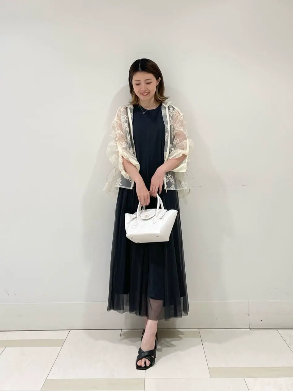 GRACE CONTINENTAL minami コーディネート画像