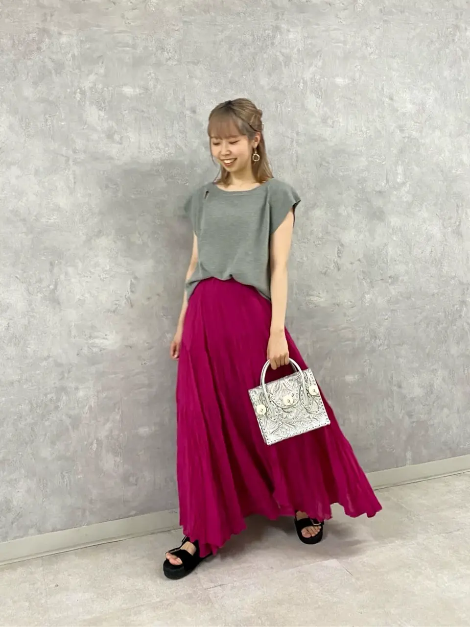 GRACE CONTINENTAL Abe コーディネート画像