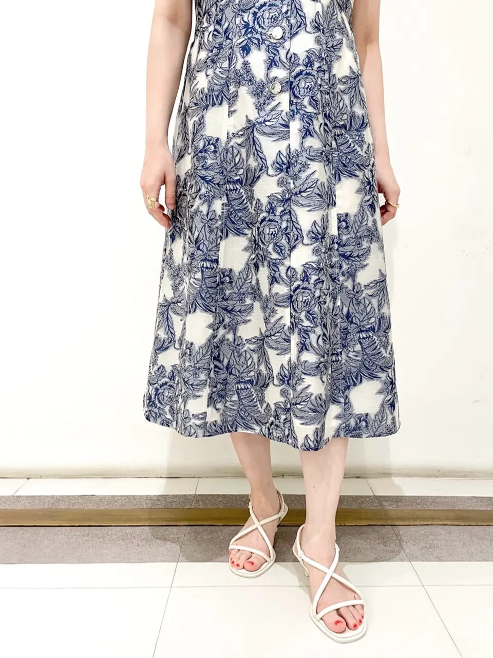 GRACE CONTINENTAL SAYUMI Nagashima コーディネート画像