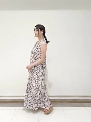 GRACE CONTINENTAL SAYUMI Nagashima コーディネート画像