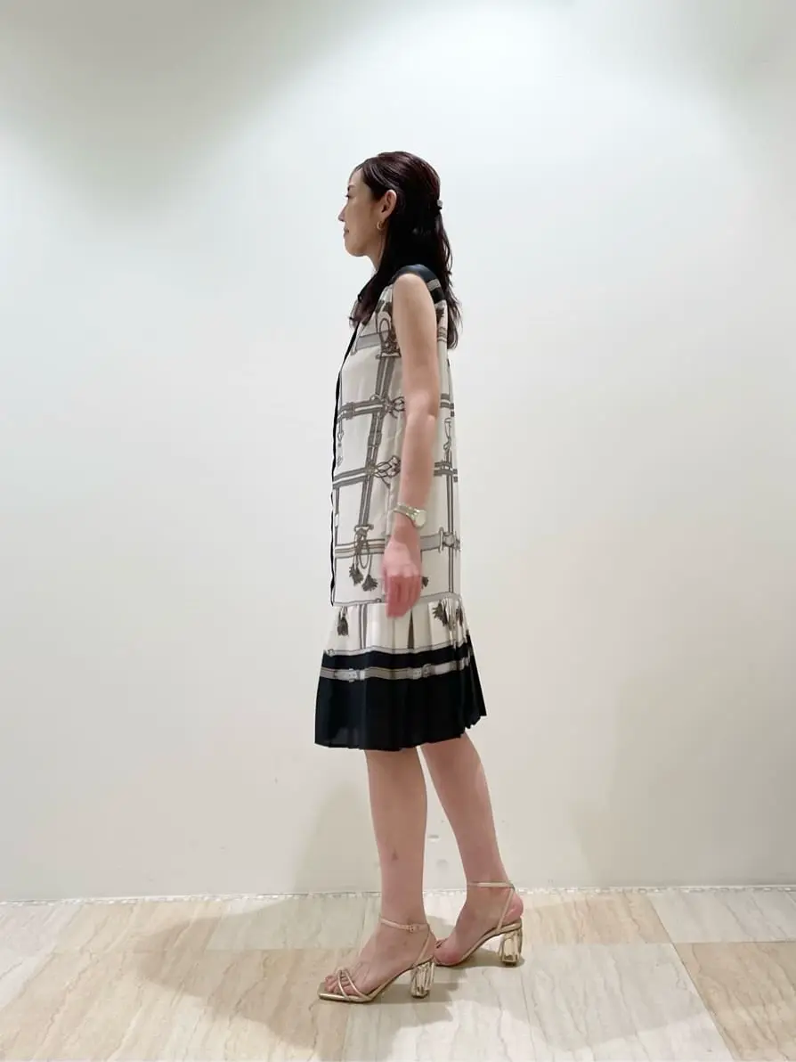 GRACE CONTINENTAL 赤間　 コーディネート画像