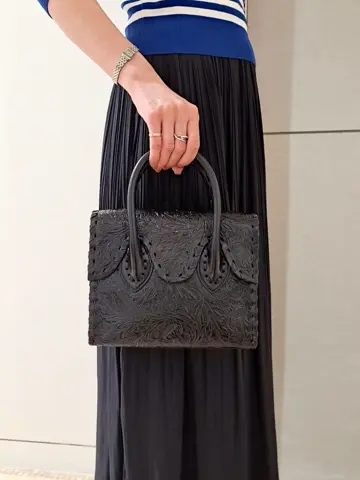 GRACE CONTINENTAL 今野　志保 コーディネート画像