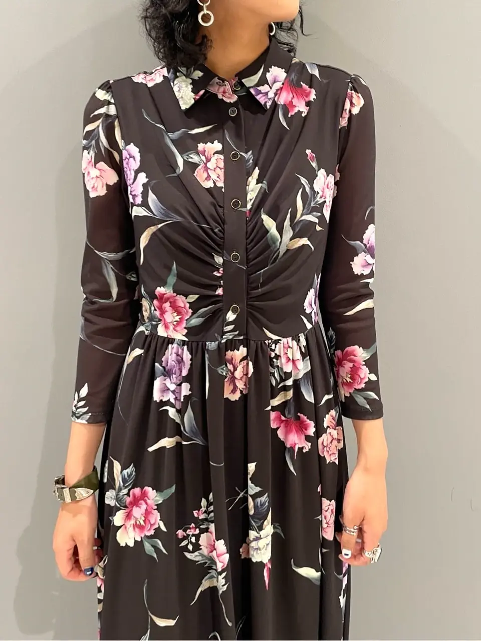 GRACE CONTINENTAL yoshi コーディネート画像