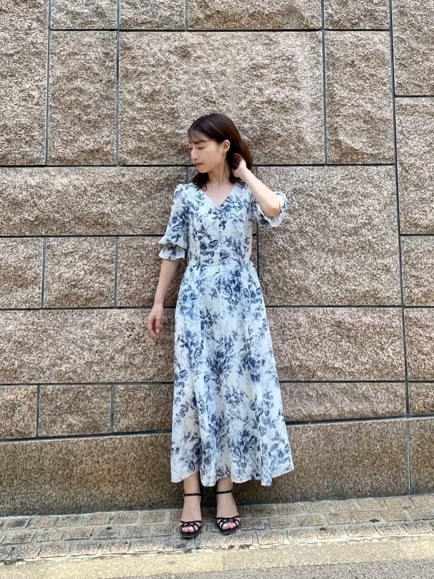  青木育日 コーディネート画像