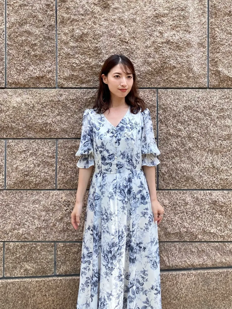 GRACE CONTINENTAL 青木育日 コーディネート画像