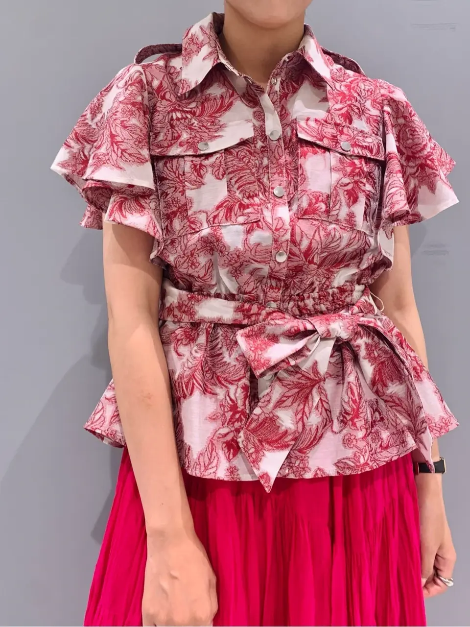 GRACE CONTINENTAL haruka iwasaki コーディネート画像