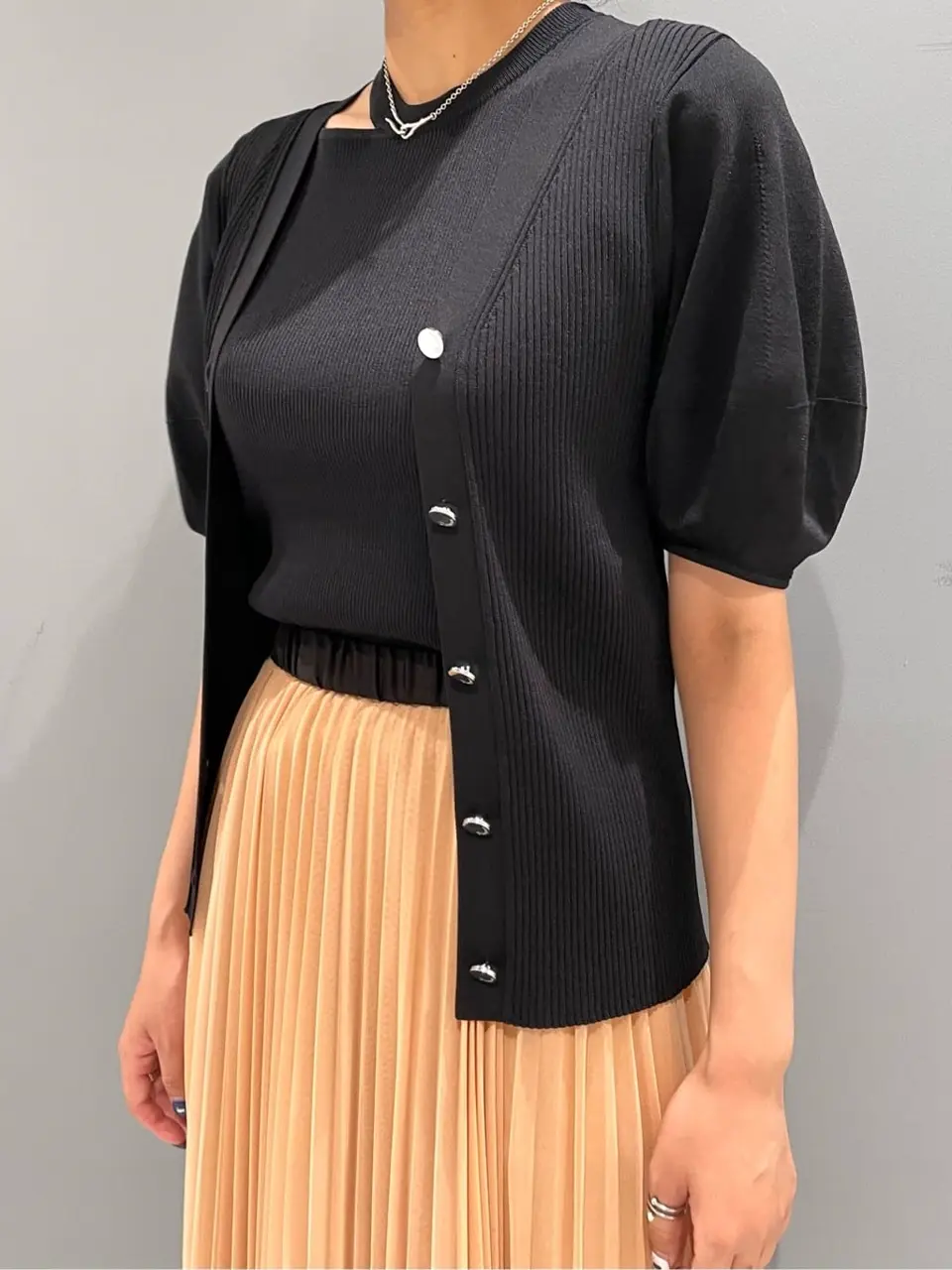 GRACE CONTINENTAL yoshi コーディネート画像