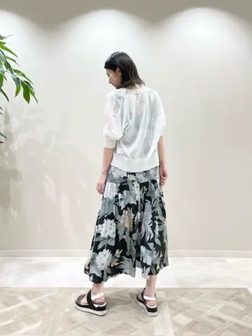 GRACE CONTINENTAL minami コーディネート画像