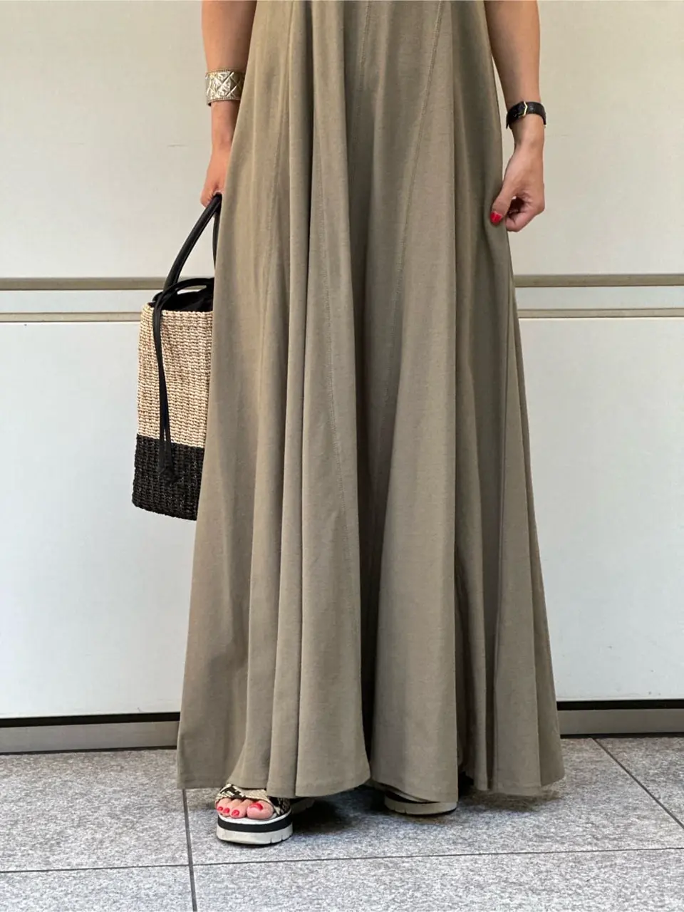 GRACE CONTINENTAL 尾田亜沙美 コーディネート画像