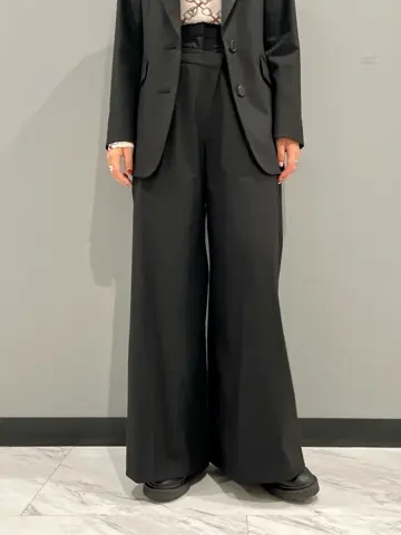 GRACE CONTINENTAL yoshi コーディネート画像