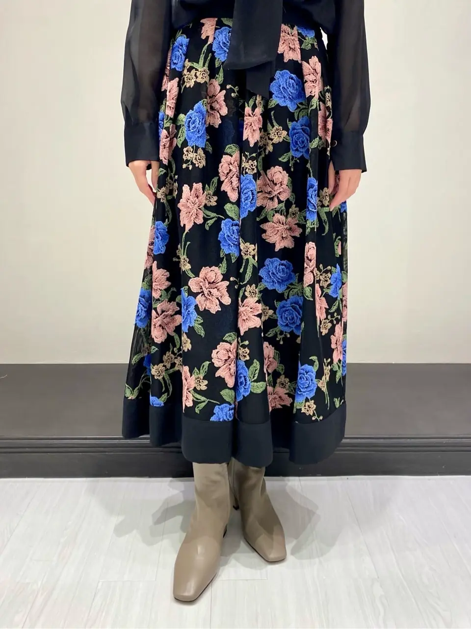 GRACE CONTINENTAL Abe コーディネート画像