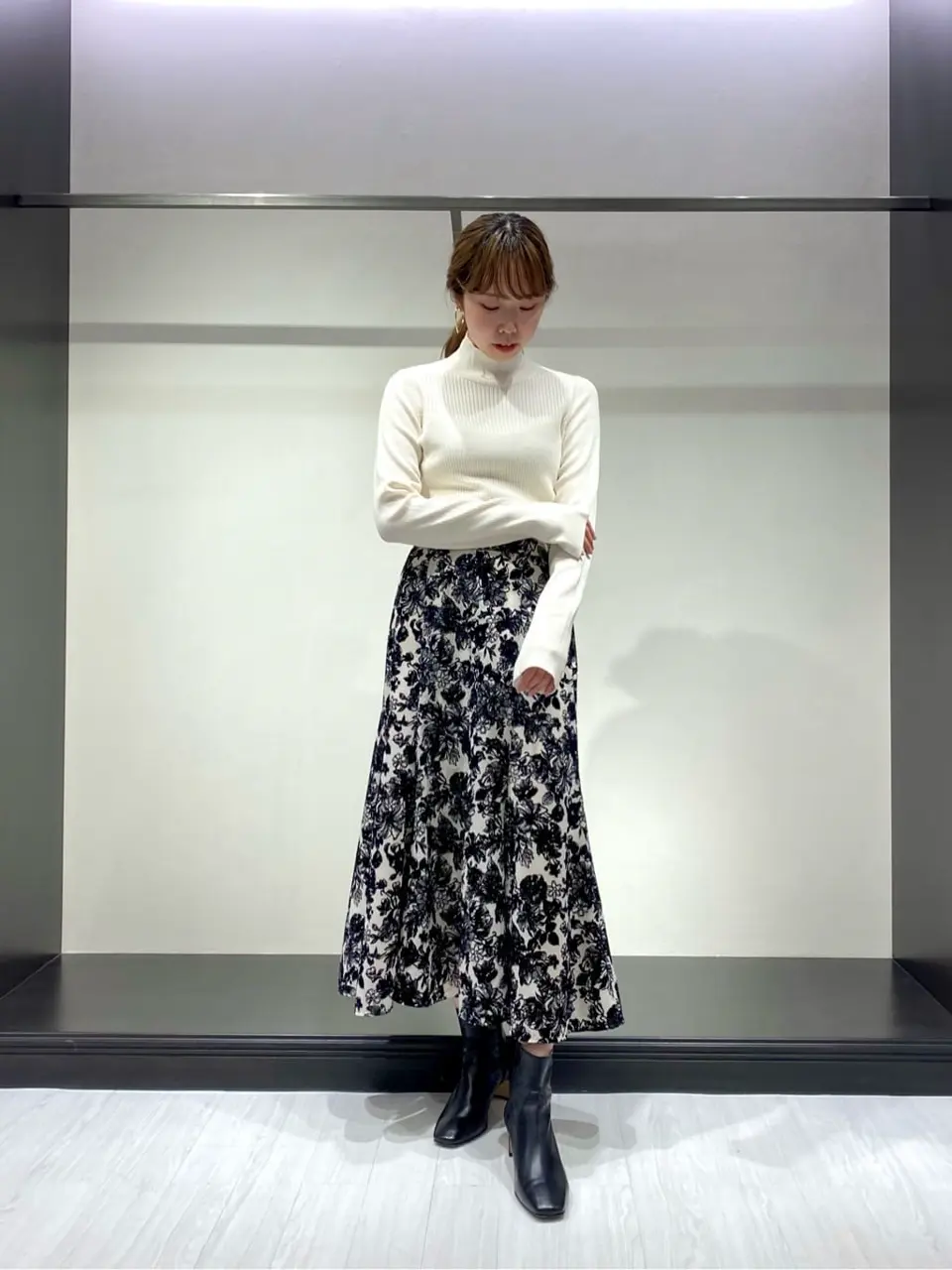 GRACE CONTINENTAL Abe コーディネート画像