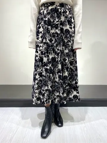 GRACE CONTINENTAL Abe コーディネート画像