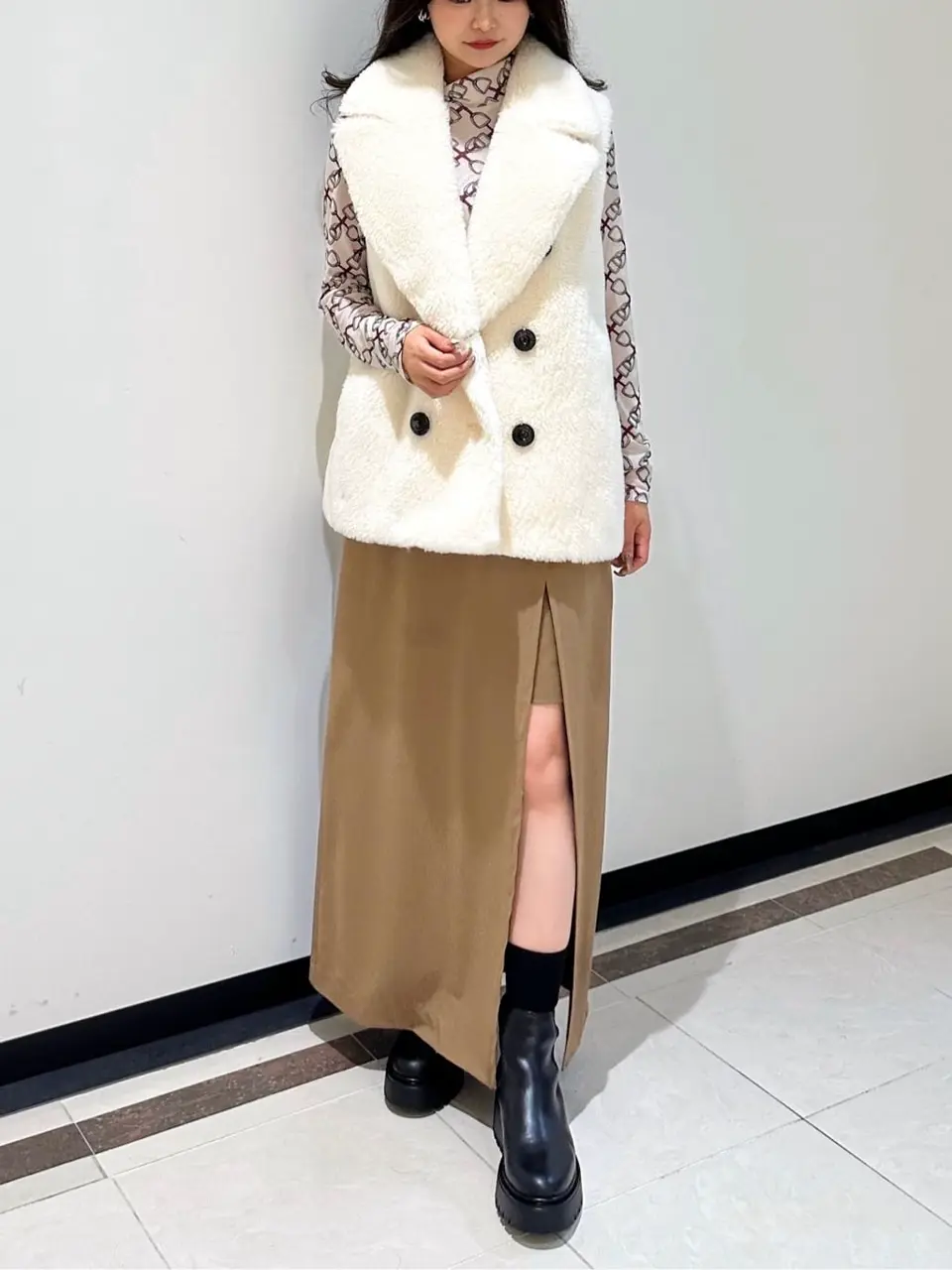 GRACE CONTINENTAL MORITA AI コーディネート画像