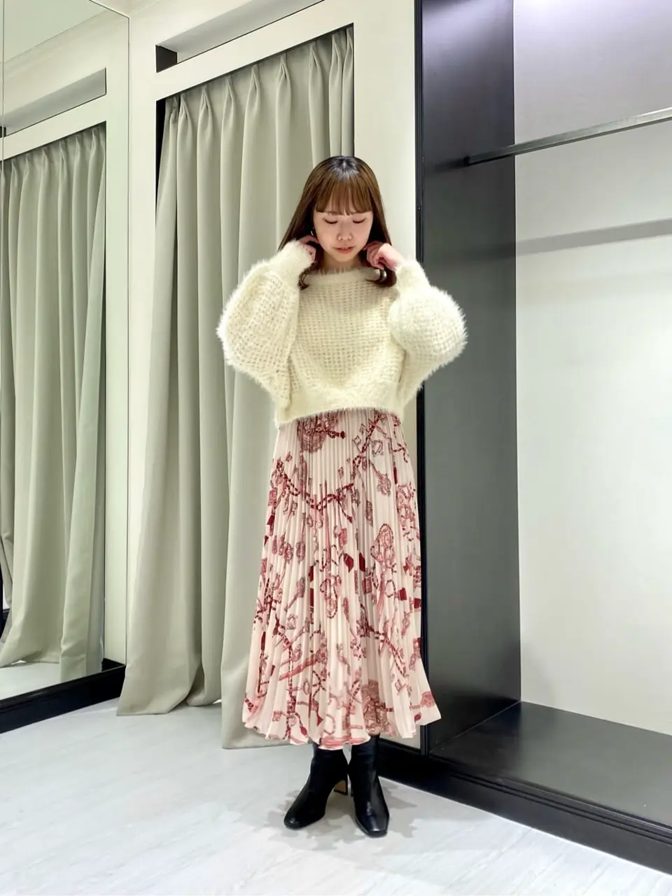 GRACE CONTINENTAL Abe コーディネート画像