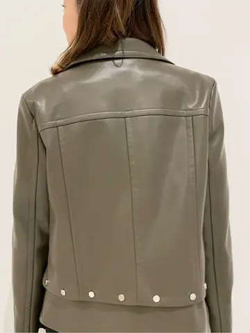 GRACE CONTINENTAL minami コーディネート画像