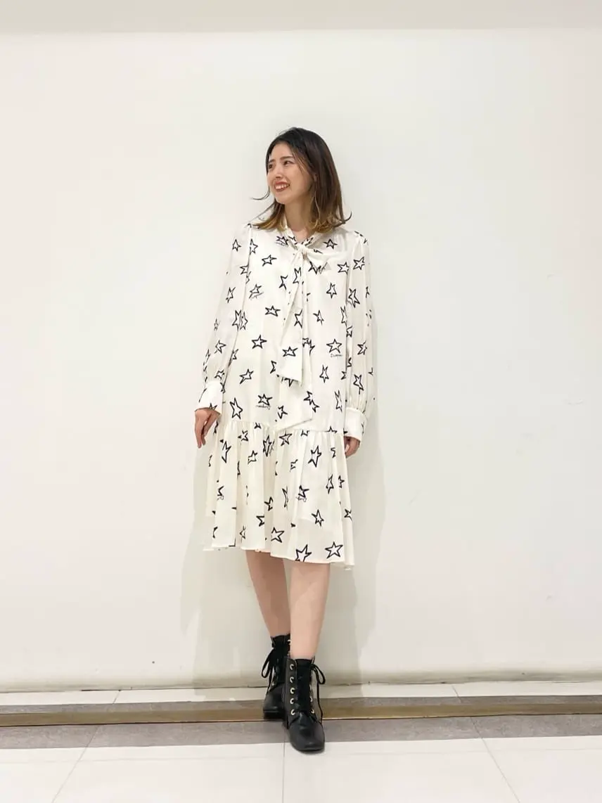 GRACE CONTINENTAL minami コーディネート画像