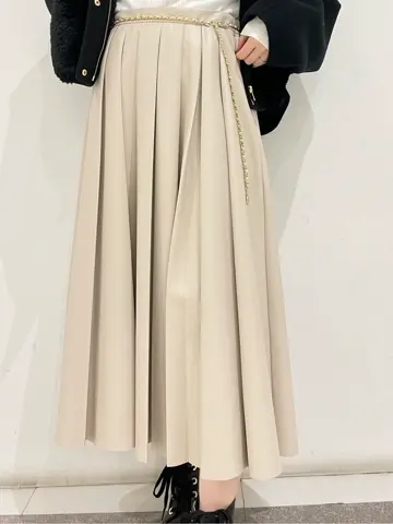 GRACE CONTINENTAL minami コーディネート画像