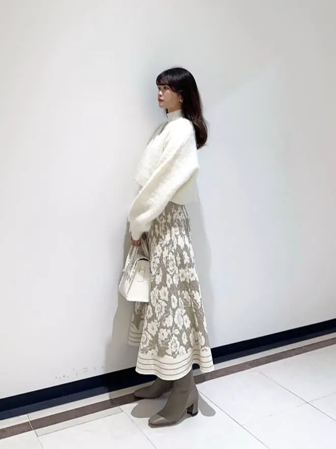 GRACE CONTINENTAL MORITA AI コーディネート画像