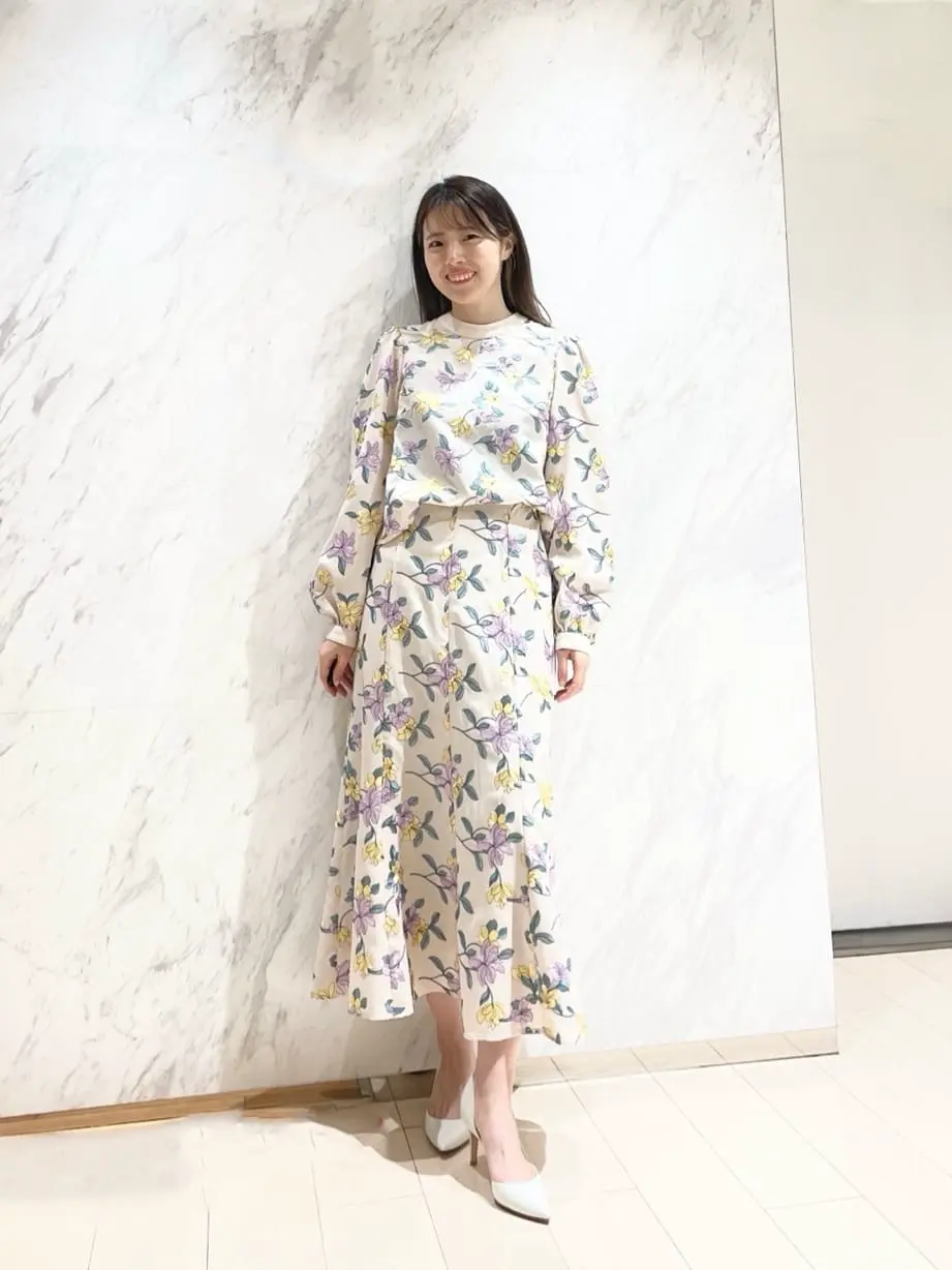 GRACE CONTINENTAL minami コーディネート画像