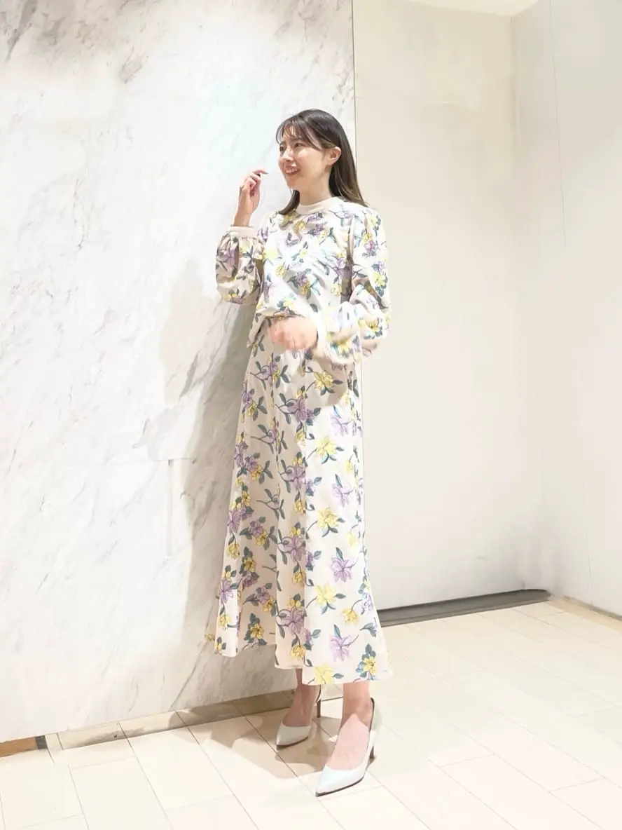 GRACE CONTINENTAL minami コーディネート画像