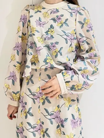 GRACE CONTINENTAL minami コーディネート画像