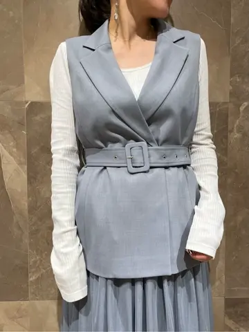 GRACE CONTINENTAL 穐山　香織 コーディネート画像