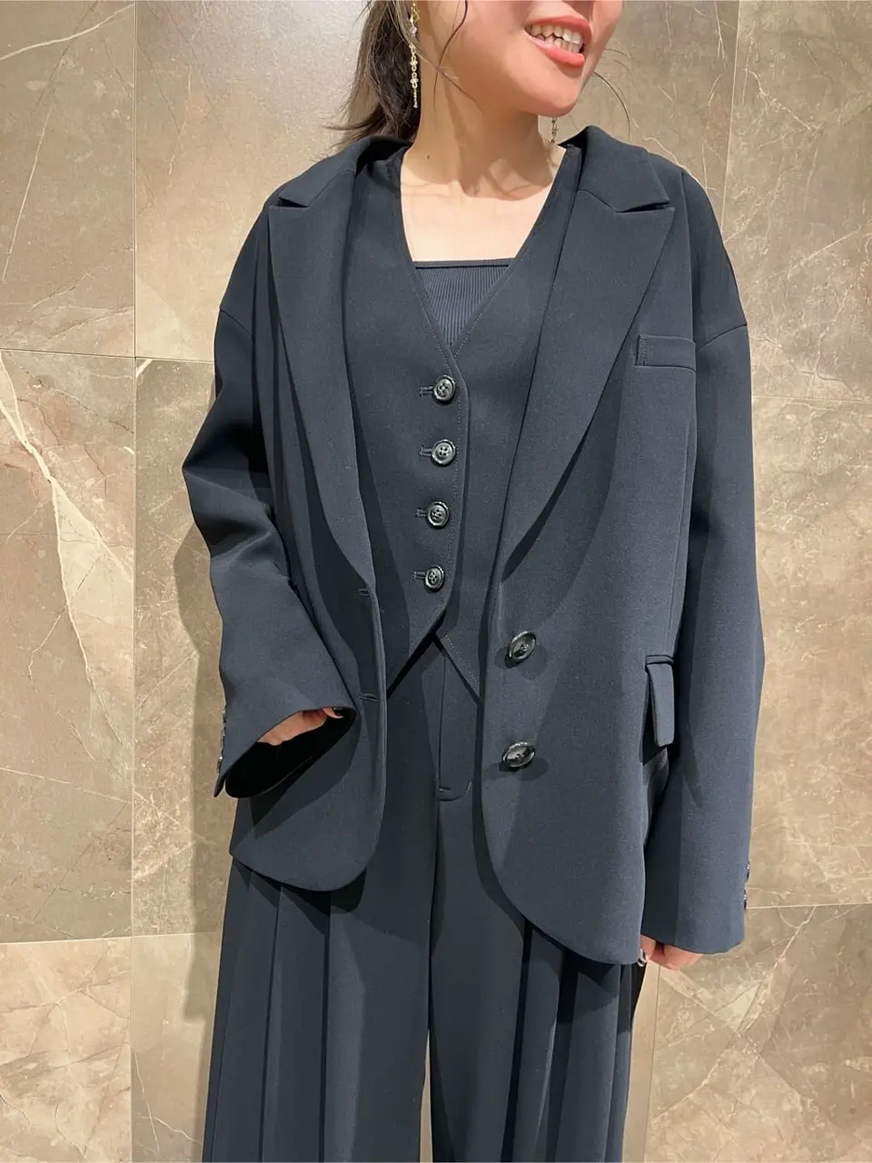 GRACE CONTINENTAL 穐山　香織 コーディネート画像