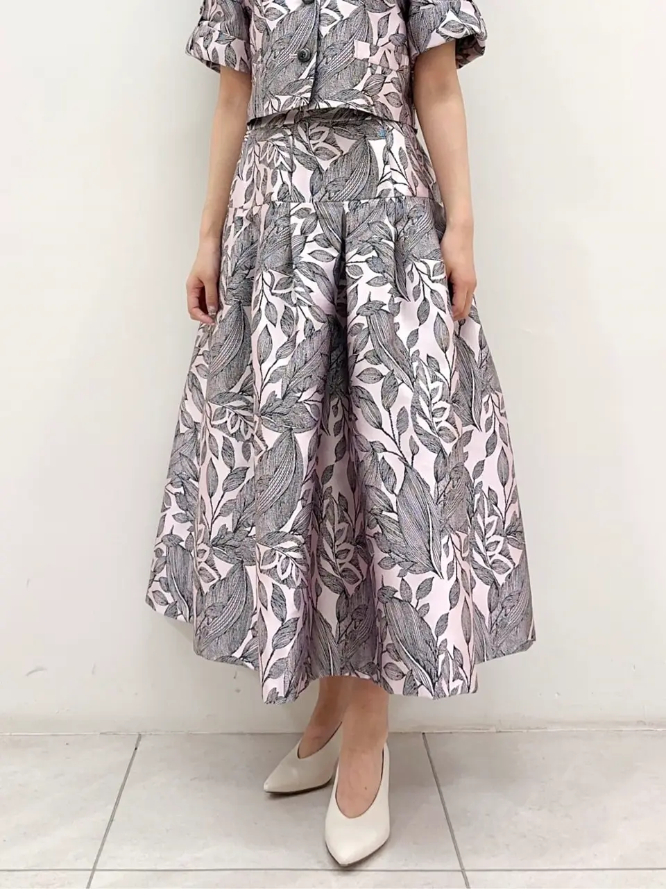 GRACE CONTINENTAL MORITA AI コーディネート画像