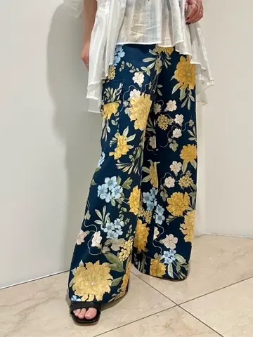 GRACE CONTINENTAL FUKUSHIMA YURIE コーディネート画像