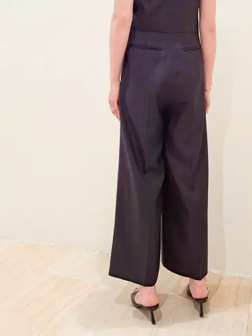 GRACE CONTINENTAL 今野　志保 コーディネート画像