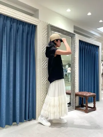 GRACE CONTINENTAL yoshi コーディネート画像