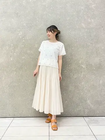 GRACE CONTINENTAL minami コーディネート画像