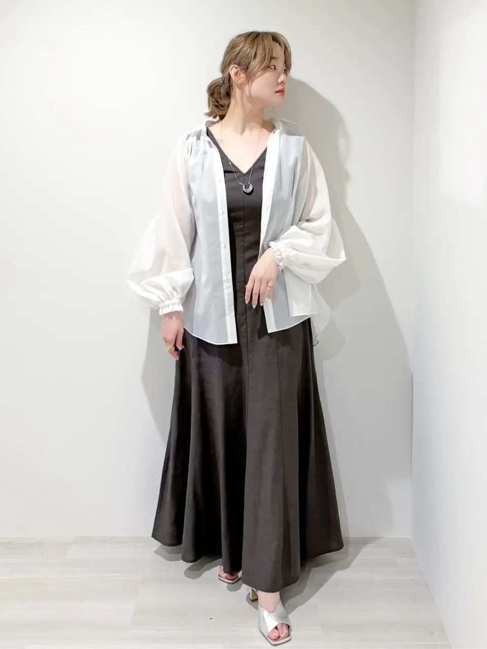 GRACE CONTINENTAL SAYUMI Nagashima コーディネート画像