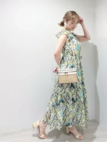 GRACE CONTINENTAL SAYUMI Nagashima コーディネート画像