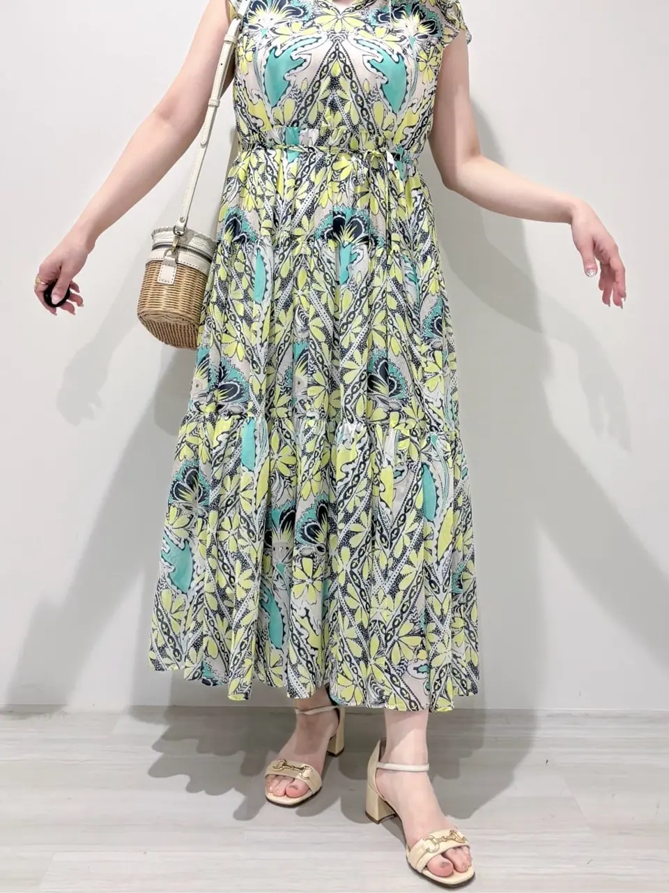 GRACE CONTINENTAL SAYUMI Nagashima コーディネート画像