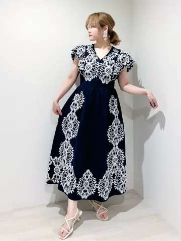 GRACE CONTINENTAL SAYUMI Nagashima コーディネート画像