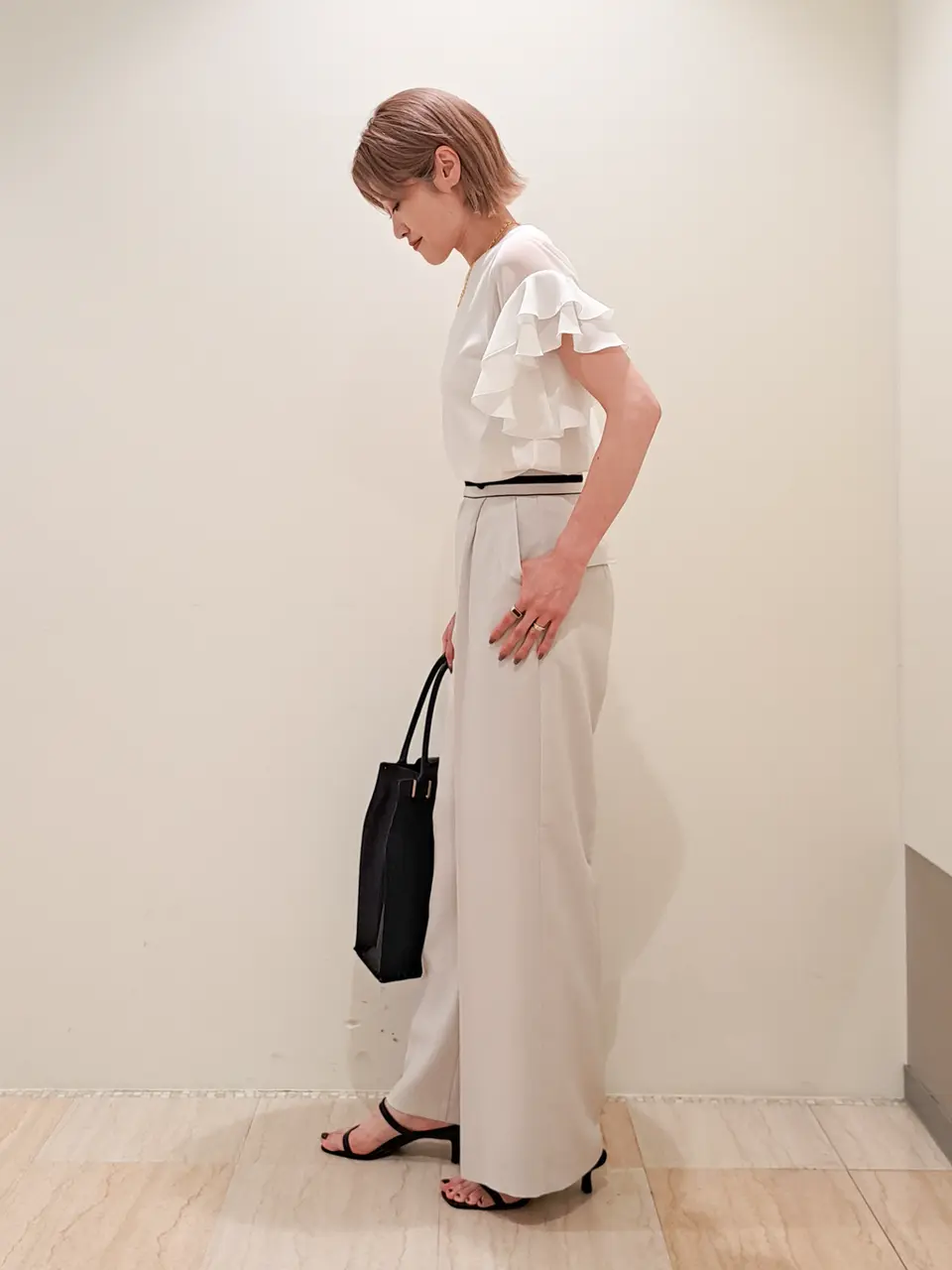 GRACE CONTINENTAL 今野　志保 コーディネート画像