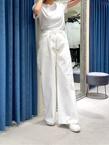 GRACE CONTINENTAL yoshi コーディネート画像