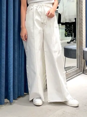 GRACE CONTINENTAL yoshi コーディネート画像