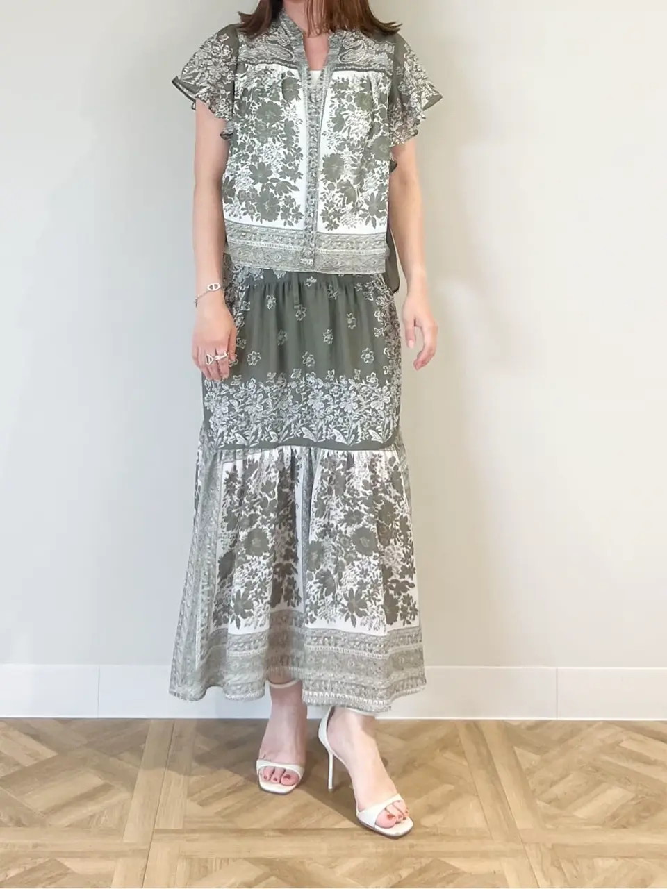 GRACE CONTINENTAL 古川温子 コーディネート画像