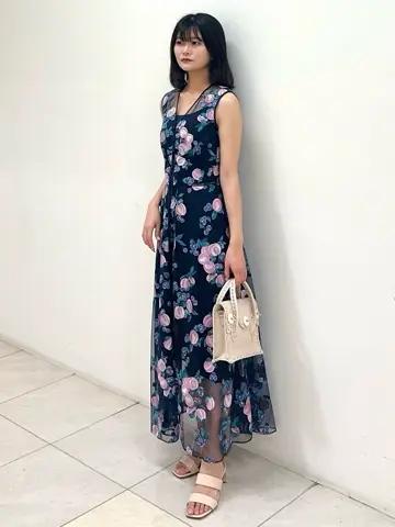 GRACE CONTINENTAL MORITA AI コーディネート画像