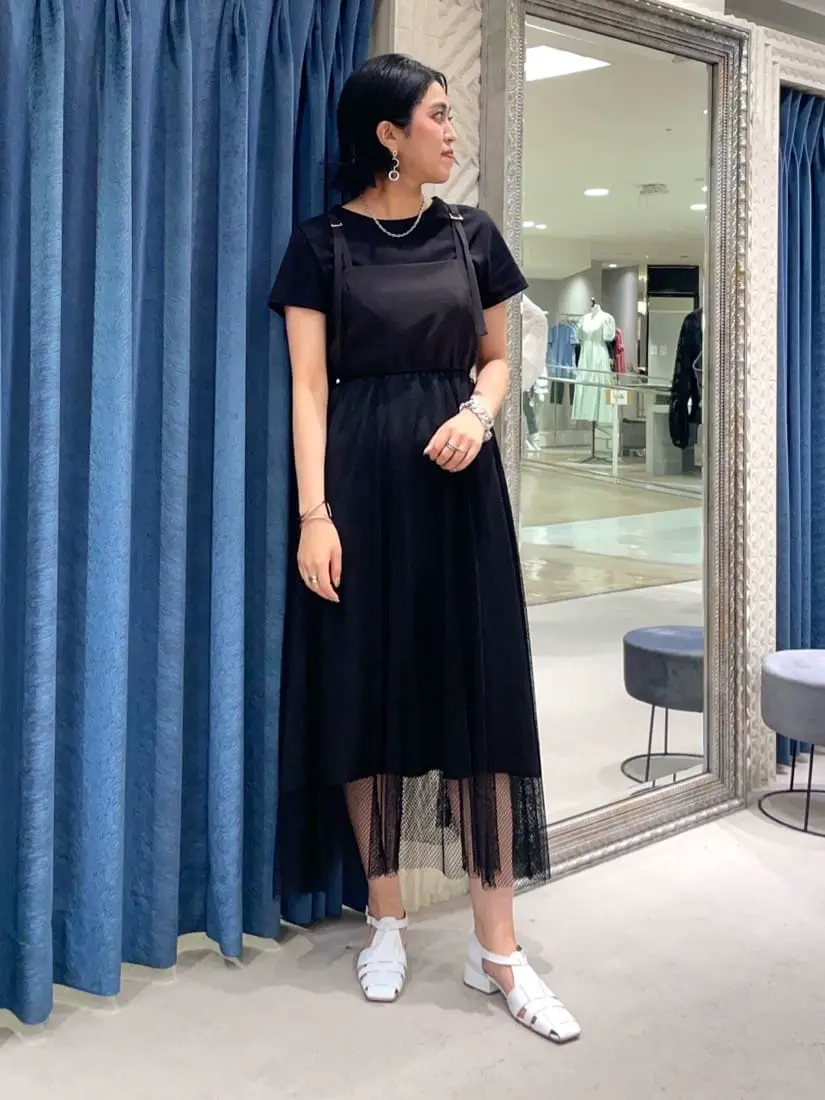 GRACE CONTINENTAL yoshi コーディネート画像