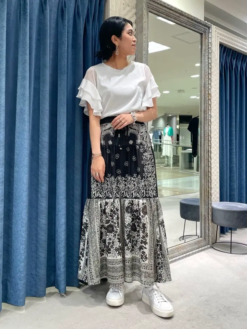 GRACE CONTINENTAL yoshi コーディネート画像