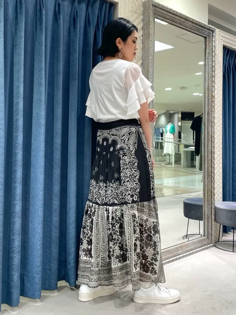 GRACE CONTINENTAL yoshi コーディネート画像