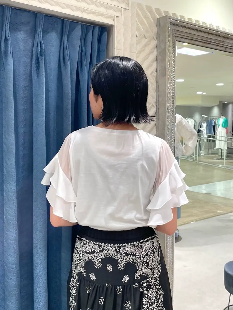 GRACE CONTINENTAL yoshi コーディネート画像