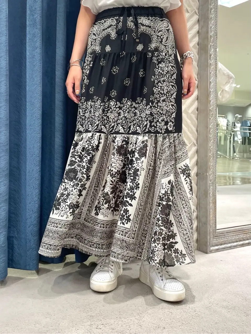 GRACE CONTINENTAL yoshi コーディネート画像