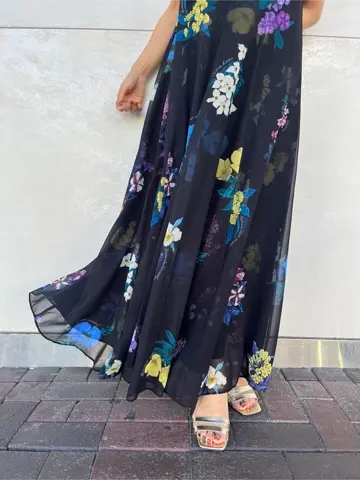 GRACE CONTINENTAL 穐山　香織 コーディネート画像