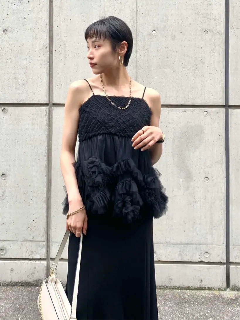 GRACE CONTINENTAL haruka iwasaki コーディネート画像