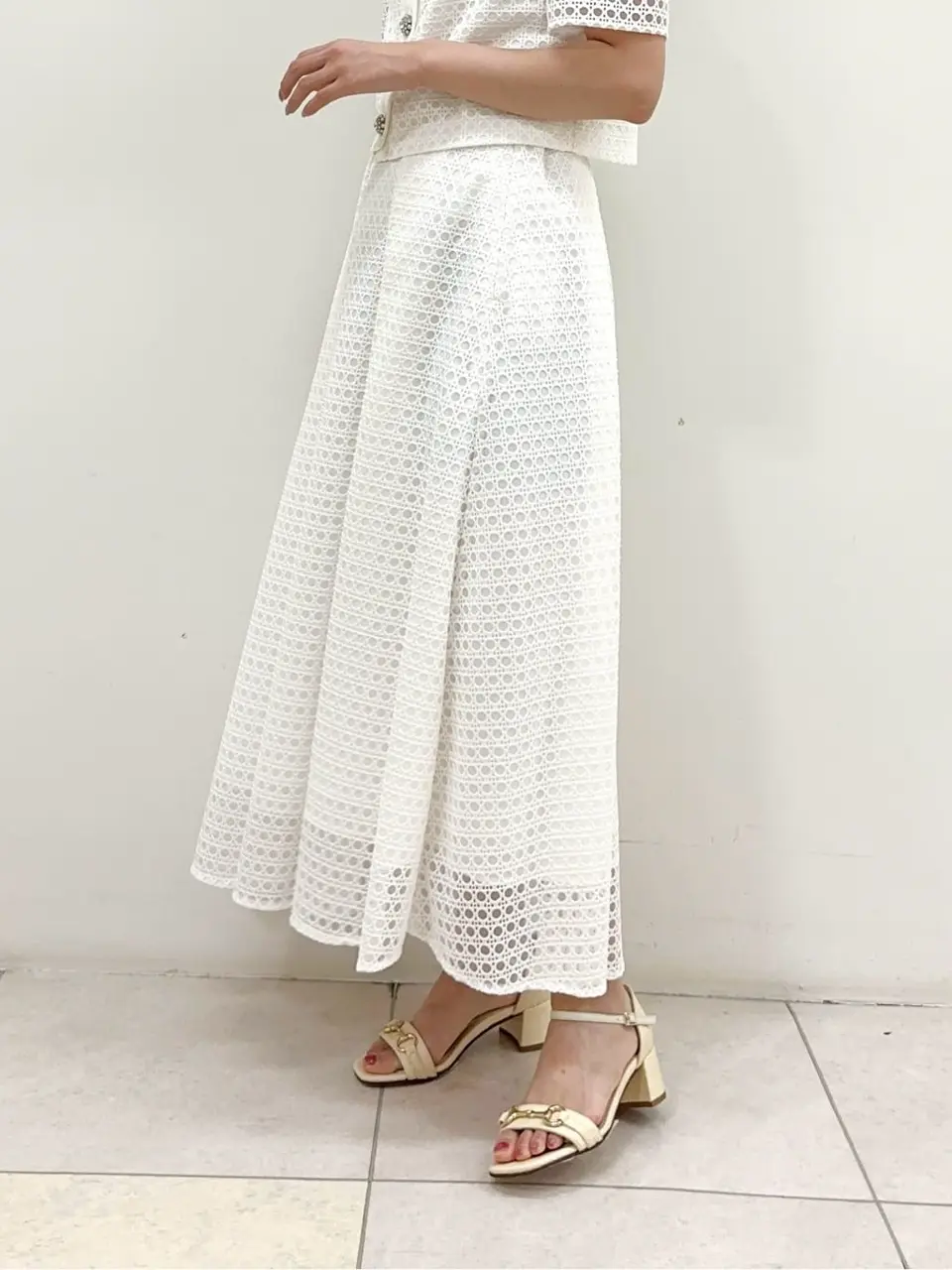 GRACE CONTINENTAL MORITA AI コーディネート画像